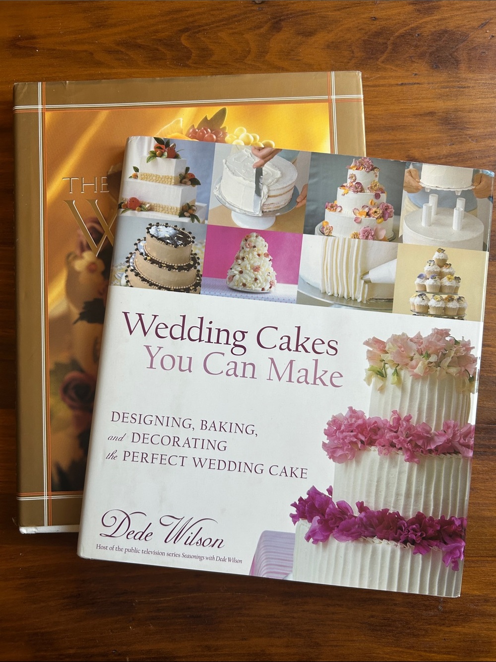 Dede Wilson Wedding Cakes books